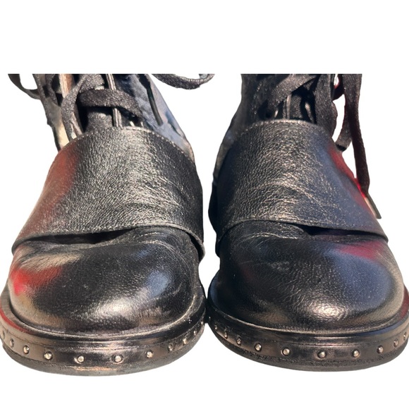 JP DAVID BLACK LEATHER ANKLE BOOT (SZ 37 - 6) (EUC) - Picture 4 of 16